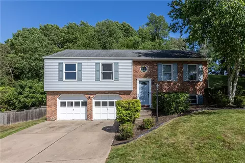 10 Kohleen Dr, Mckees Rocks, PA 15136