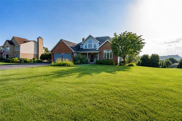 32 Saddlebrook Dr, Greensburg, PA 15601