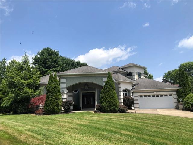 87 Farmview Dr, Uniontown, PA 15401