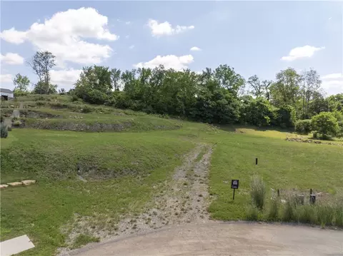 140 Fair Acres Dr, Pittsburgh, PA 15241