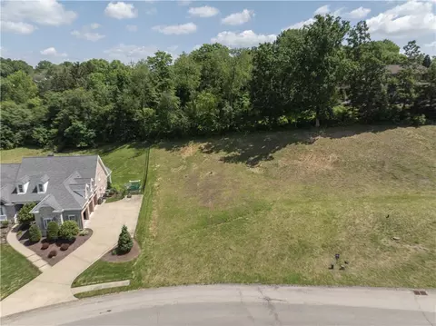 104 Fair Acres Dr, Pittsburgh, PA 15241