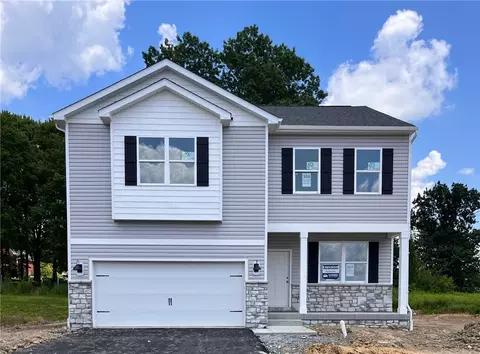 356 Leslie Farms Dr, Evans City, PA 16033