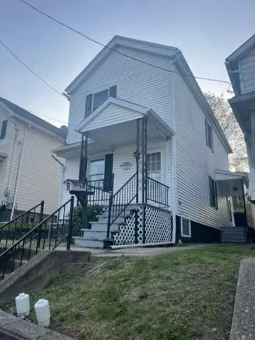 1004 Wallace, Vandergrift, PA 15690