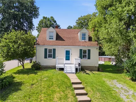 97 1st St, Pittsburgh, PA 15229