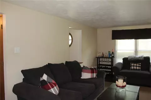 Living - 2407 Willow Dr, Export, PA 15632 photo 7 of 8