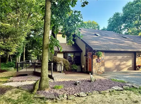 122 May Dr, Saxonburg, PA 16056