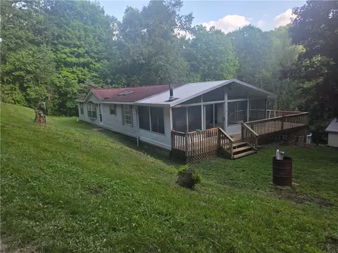 129 Gibson Hill Rd, Georgetown, PA 15043