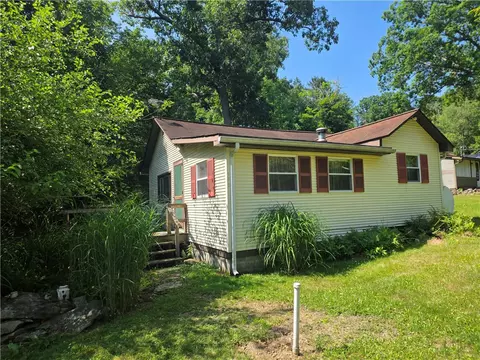 112 Orange Ln, Rector, PA 15677