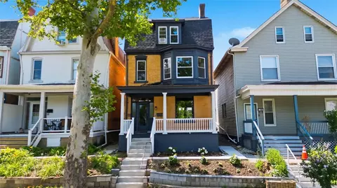 702 E 12th Ave, Homestead, PA 15120