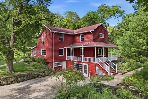 6113 Valencia Rd, Valencia, PA 16059