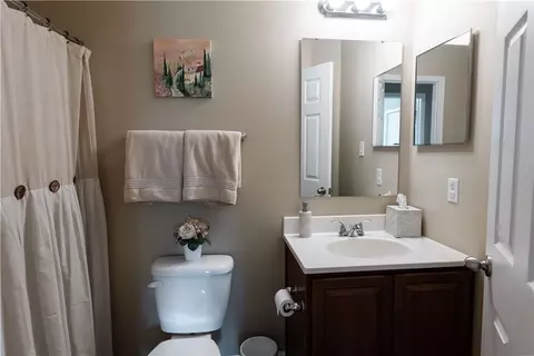 Bath - 6407 Lindsey Ln, Export, PA 15632 photo 7 of 8