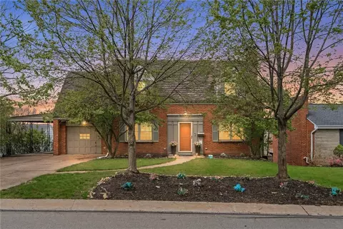 1152 Pinewood Dr, Pittsburgh, PA 15243