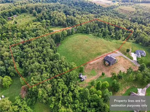 5 Mariani Ln, Washington, PA 15301
