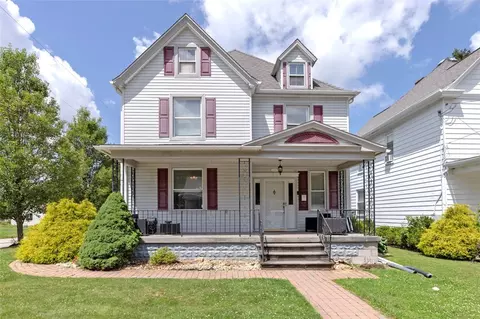 1230 Chestnut St, Connellsville, PA 15425