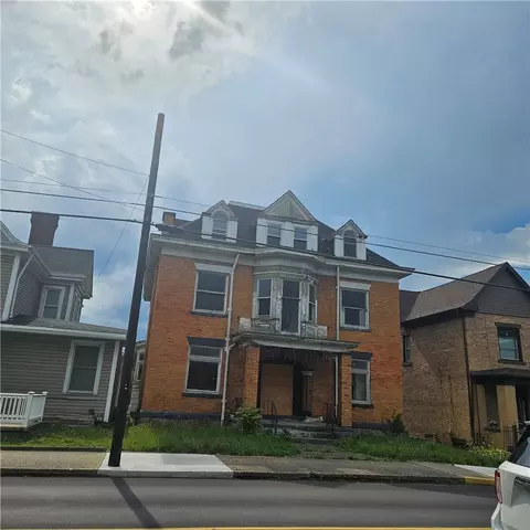 506 S Pittsburgh St, Connellsville, PA 15425