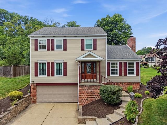 648 Cedar Dr, Imperial, PA 15126