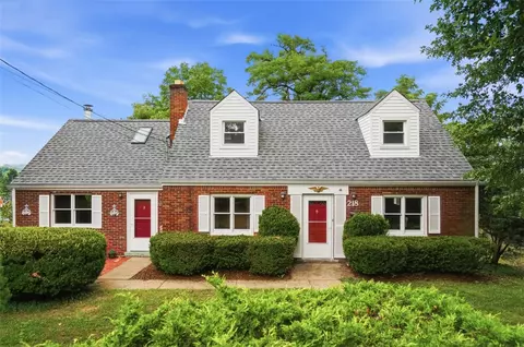218 Old Lesnett Rd, Pittsburgh, PA 15241