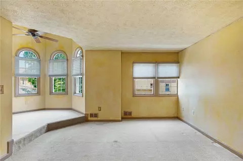 Living - 394 3rd St, Beaver, PA 15009 photo 2 of 3