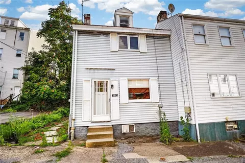 2812 Edwards Way, Pittsburgh, PA 15203