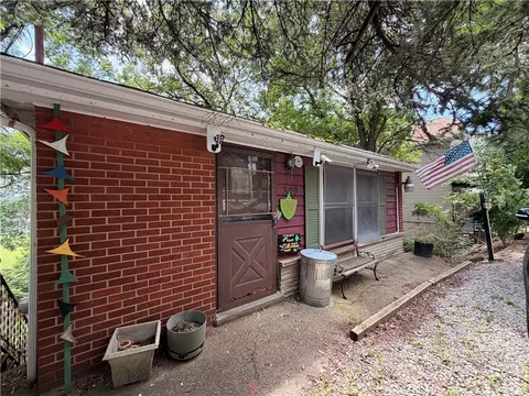 329 Highland Ave, Pittsburgh, PA 15229