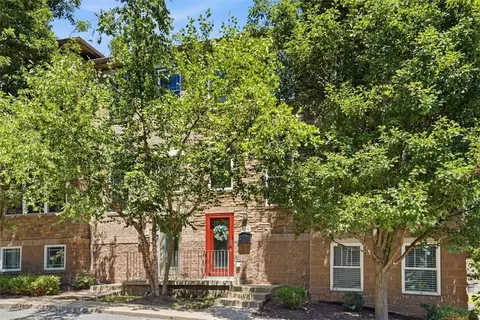 154 Sweetbriar Village Trl, Pittsburgh, PA 15211