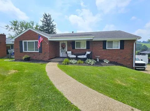 2623 Beverly Dr, Washington, PA 15301