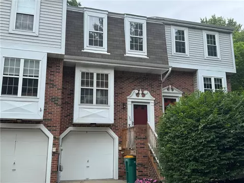 120 Spruce Ct, Pittsburgh, PA 15229