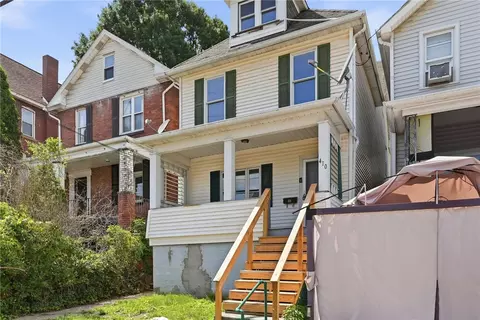 410 W 8th Ave, Tarentum, PA 15084