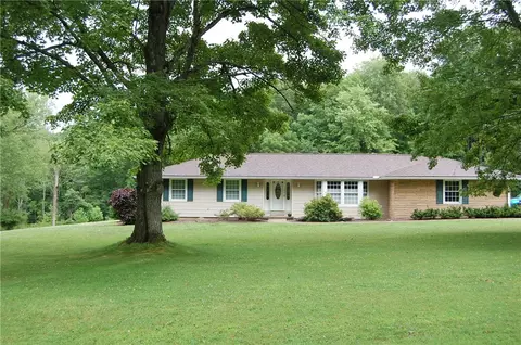 309 Conestoga Trl, Pulaski, PA 16143