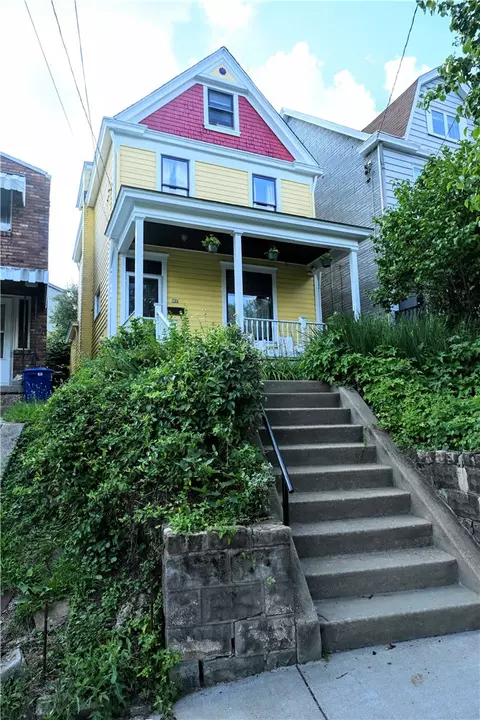 722 Boggs Ave, Pittsburgh, PA 15211