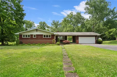 1056 Logan Rd, Bethel Park, PA 15102