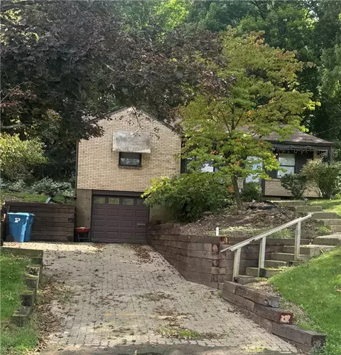 386 Dorothy Dr, Pittsburgh, PA 15235
