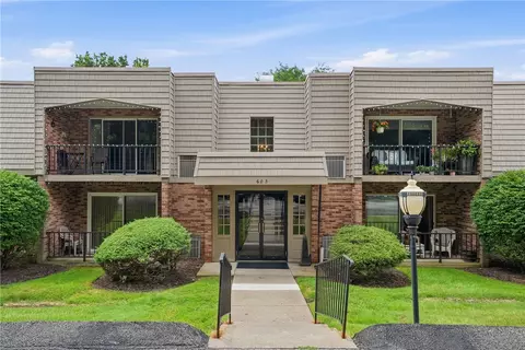 603 Calais Dr #2104, Pittsburgh, PA 15237