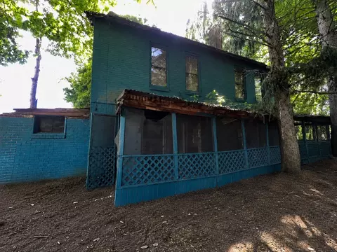 853 Bovard Luxor Rd, Greensburg, PA 15601
