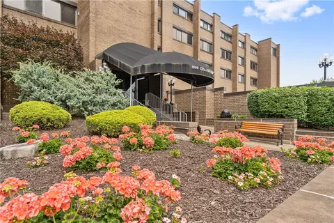 1000 Grandview Ave #904, Pittsburgh, PA 15211