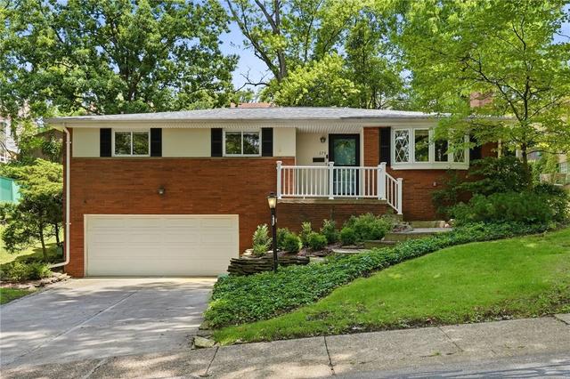 379 Barclay Ave, Pittsburgh, PA 15221