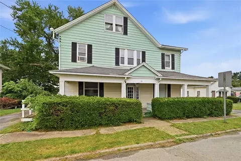 18 North St, West Middlesex, PA 16159
