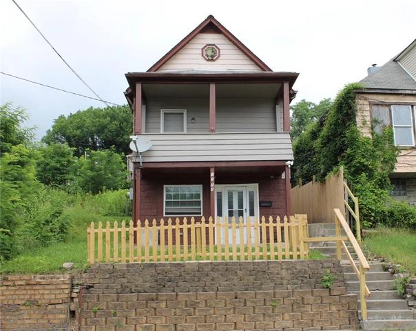 1269 8th Ave, Natrona Heights, PA 15065