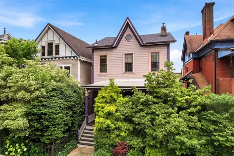 704 Ivy St, Pittsburgh, PA 15232