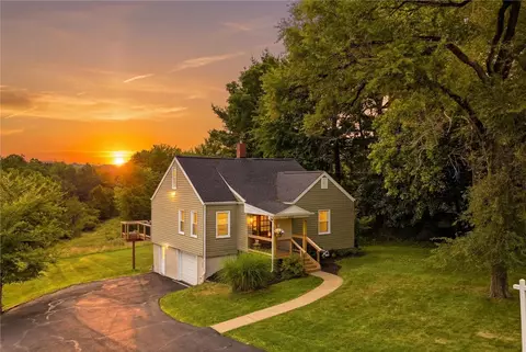5106 Hardt Rd, Gibsonia, PA 15044 photo 2