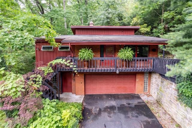 486 Woodlawn Ave, Jeannette, PA 15644