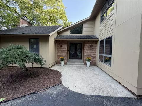4900 Cole Rd, Murrysville, PA 15668