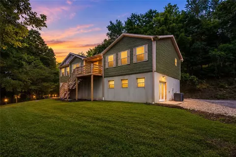 766 Old National Pike, Claysville, PA 15323