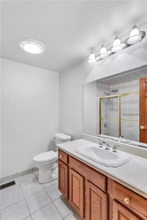 Bath - 23 Hones Rd, Export, PA 15632 photo 1 of 3