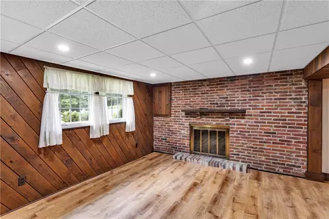 Living - 23 Hones Rd, Export, PA 15632 photo 9 of 9