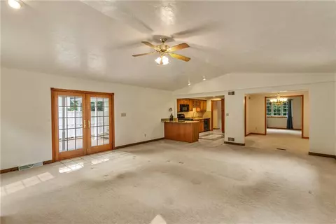 Living - 23 Hones Rd, Export, PA 15632 photo 7 of 9