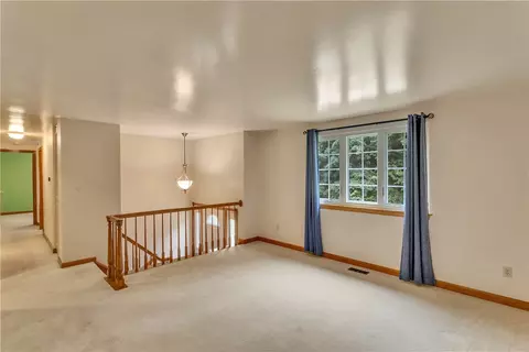 Living - 23 Hones Rd, Export, PA 15632 photo 3 of 9