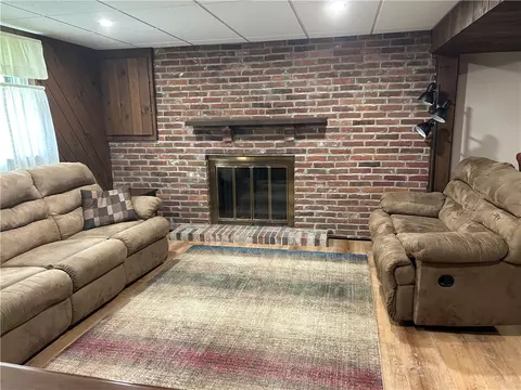 Living - 23 Hones Rd, Export, PA 15632 photo 8 of 9