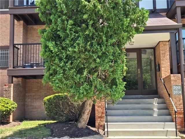 2017 Thornberry Dr, Pittsburgh, PA 15237