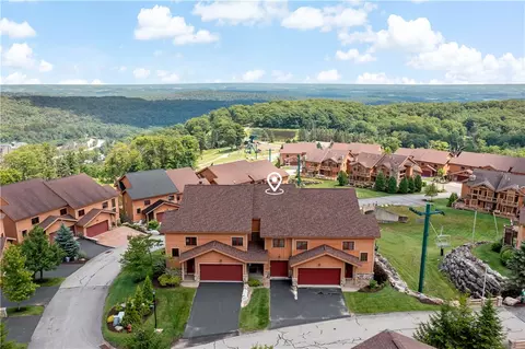 403 Southwind Cir, Champion, PA 15622